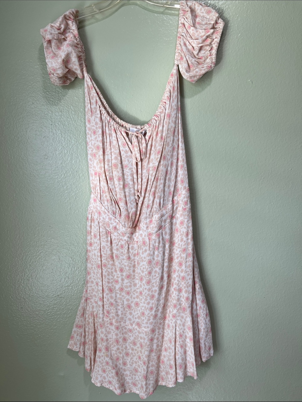 Olivaceous Pale Pink Floral Mini Dress with Puff Sleeves